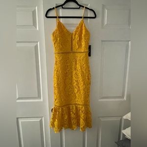 NWT yellow lulus dress